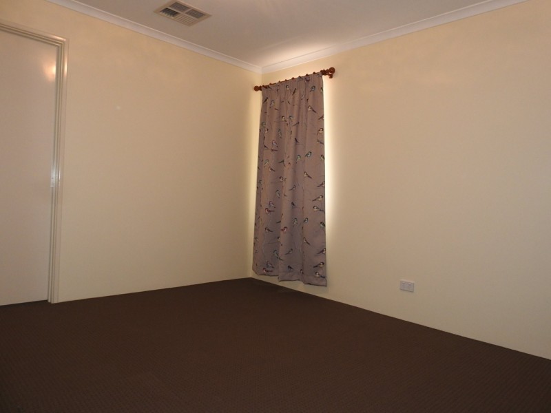 1/4 Wittenoom Road, High Wycombe WA 6057