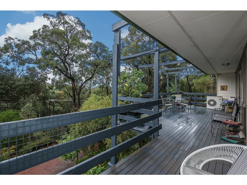 29 Palmateer Drive, Carmel WA 6076