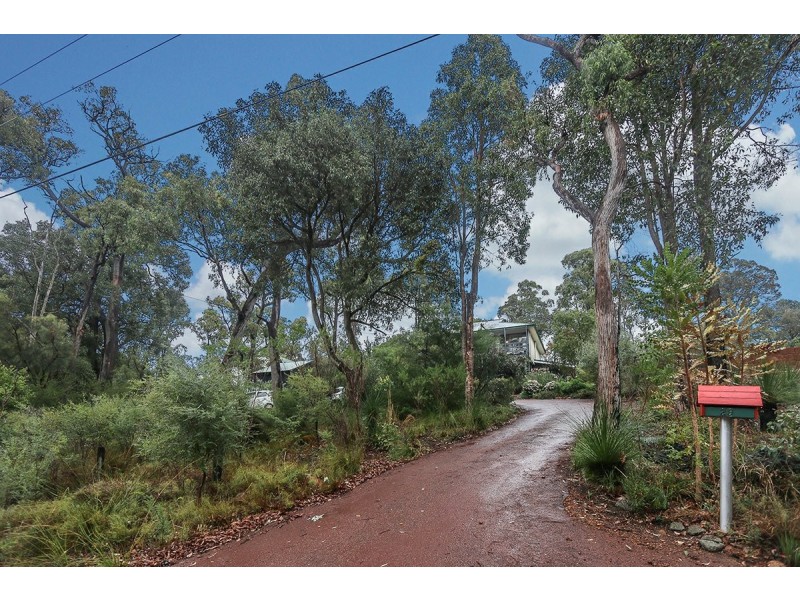 29 Palmateer Drive, Carmel WA 6076
