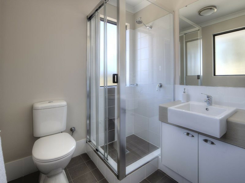 6/15 Boonooloo road, Kalamunda WA 6076