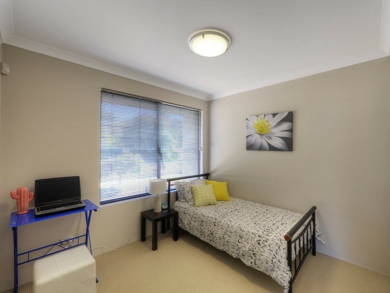 6/15 Boonooloo road, Kalamunda WA 6076