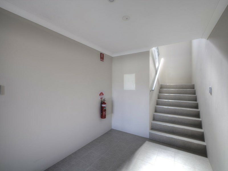 6/15 Boonooloo road, Kalamunda WA 6076