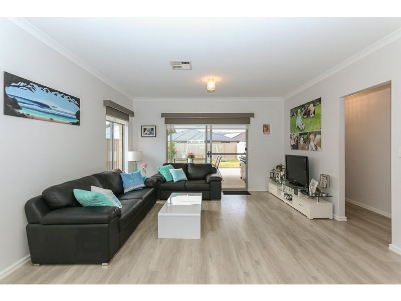 30 Bain Square, Forrestfield WA 6058