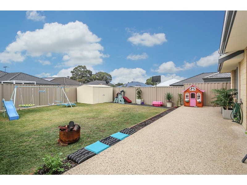 30 Bain Square, Forrestfield WA 6058