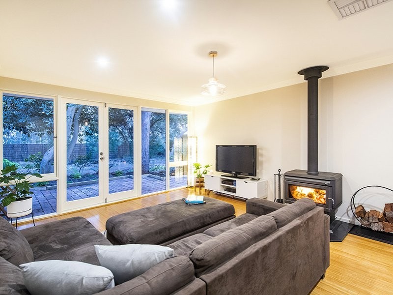 13 Farrant Street, Gooseberry Hill WA 6076