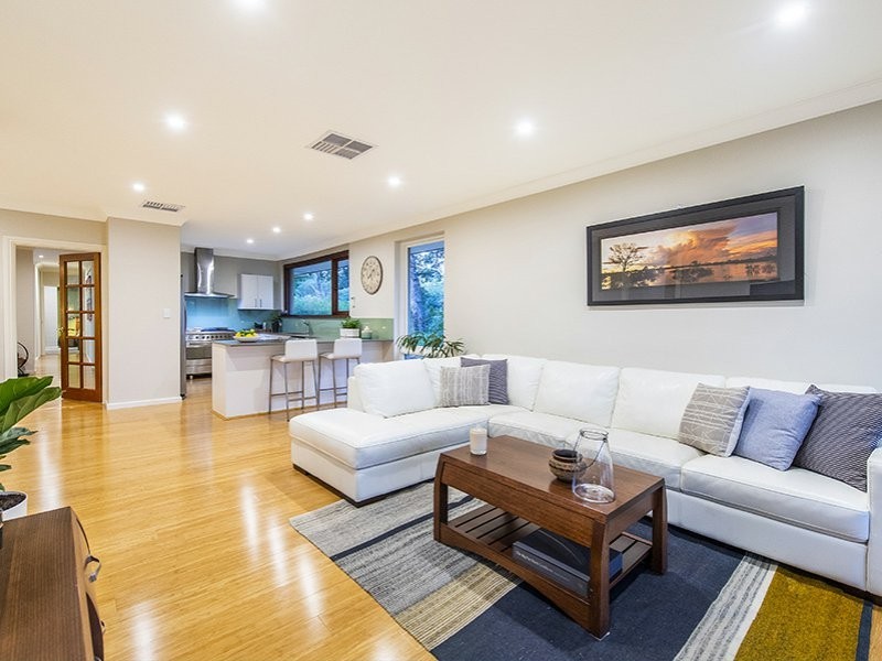 13 Farrant Street, Gooseberry Hill WA 6076