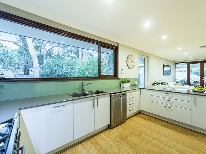 13 Farrant Street, Gooseberry Hill WA 6076