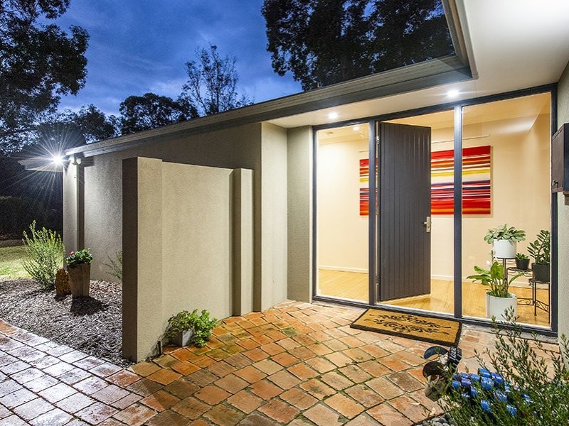 13 Farrant Street, Gooseberry Hill WA 6076