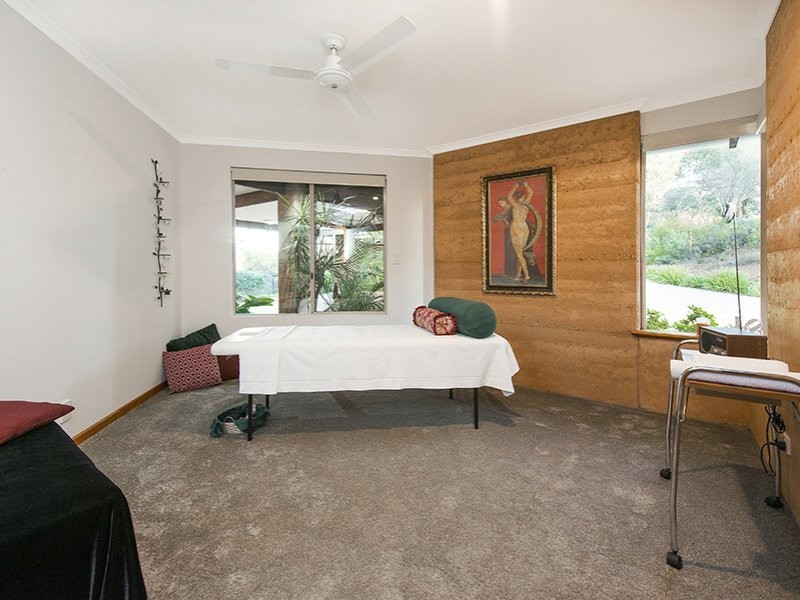 17 Bulkirra Place, Helena Valley WA 6056