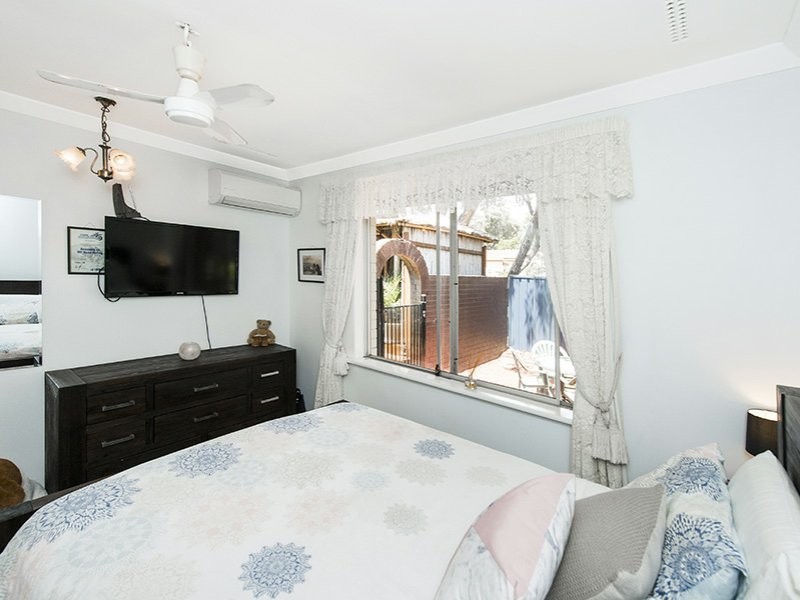 8 Anne Avenue, Walliston WA 6076