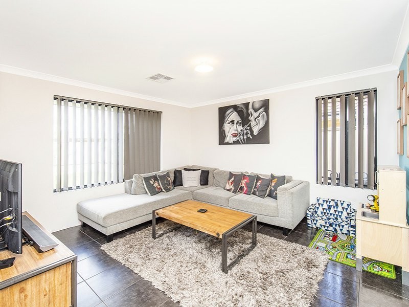 13 Bluebell Avenue, High Wycombe WA 6057