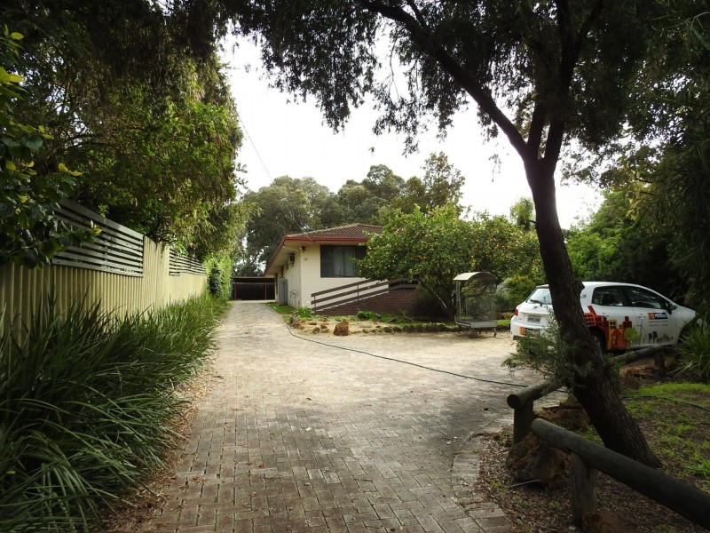 78 Cotherstone Road, Kalamunda WA 6076