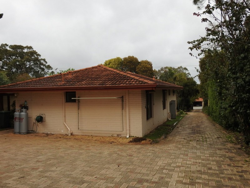 78 Cotherstone Road, Kalamunda WA 6076