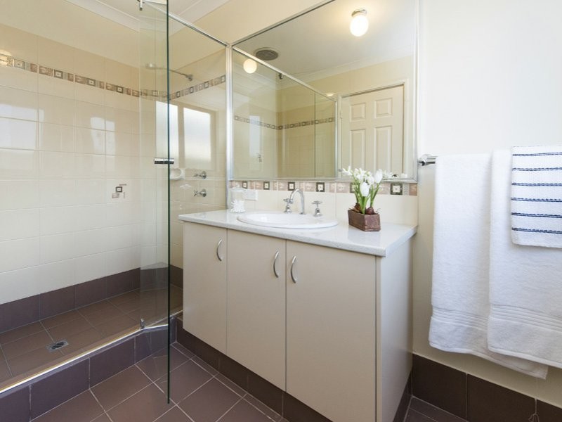 2 Quokka Street, Wattle Grove WA 6107