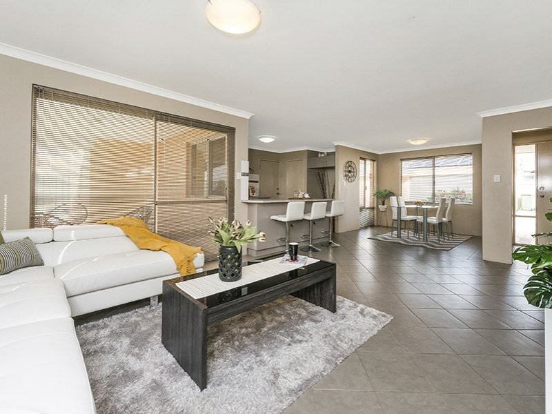 4/456 Kalamunda Road, High Wycombe WA 6057