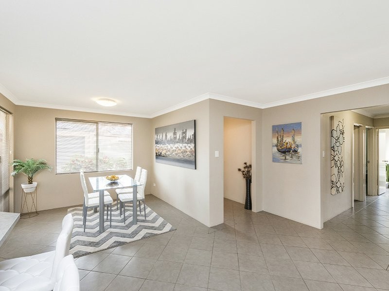 4/456 Kalamunda Road, High Wycombe WA 6057