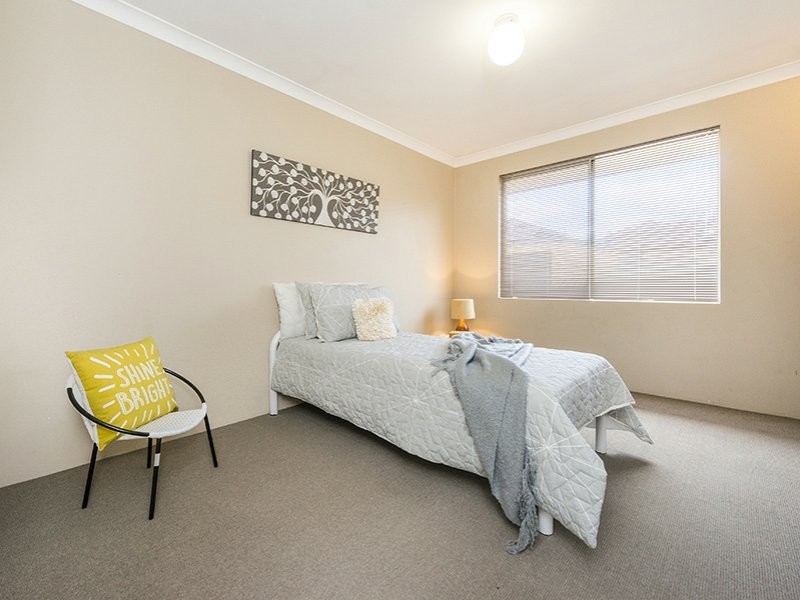 4/456 Kalamunda Road, High Wycombe WA 6057