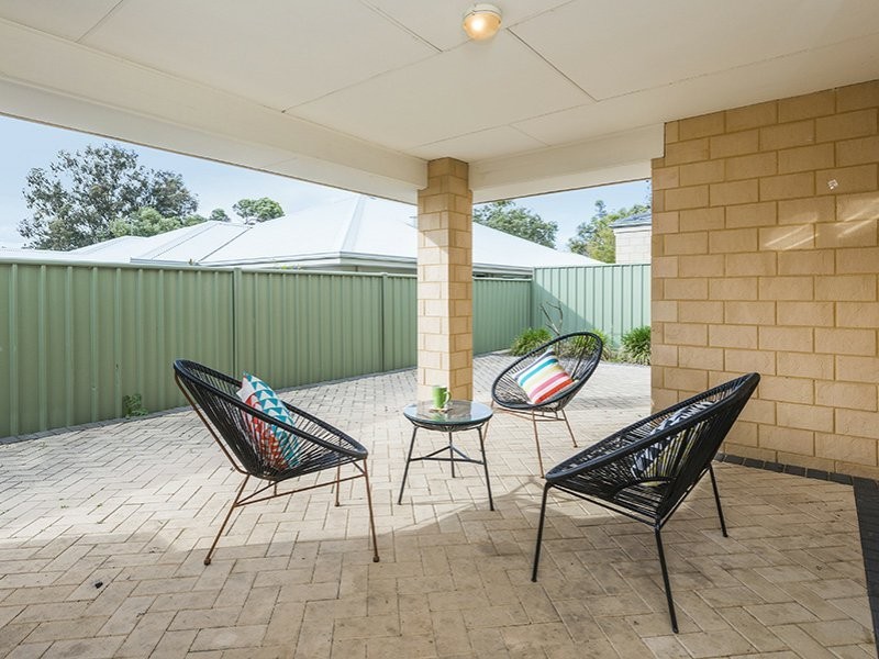 4/456 Kalamunda Road, High Wycombe WA 6057