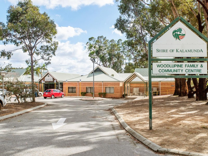 2 Cumberland Road, Forrestfield WA 6058