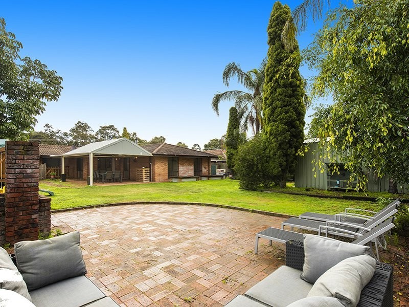 309 Lesmurdie Road, Lesmurdie WA 6076