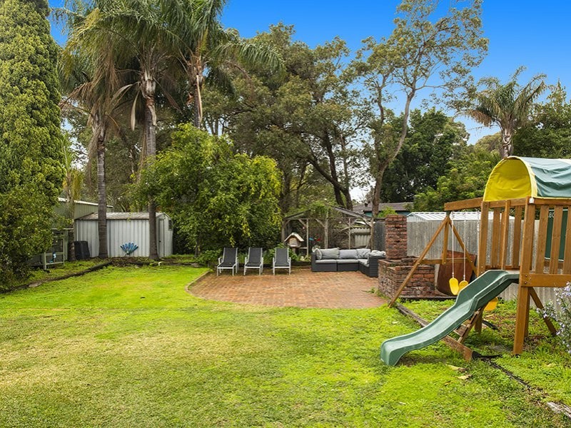 309 Lesmurdie Road, Lesmurdie WA 6076