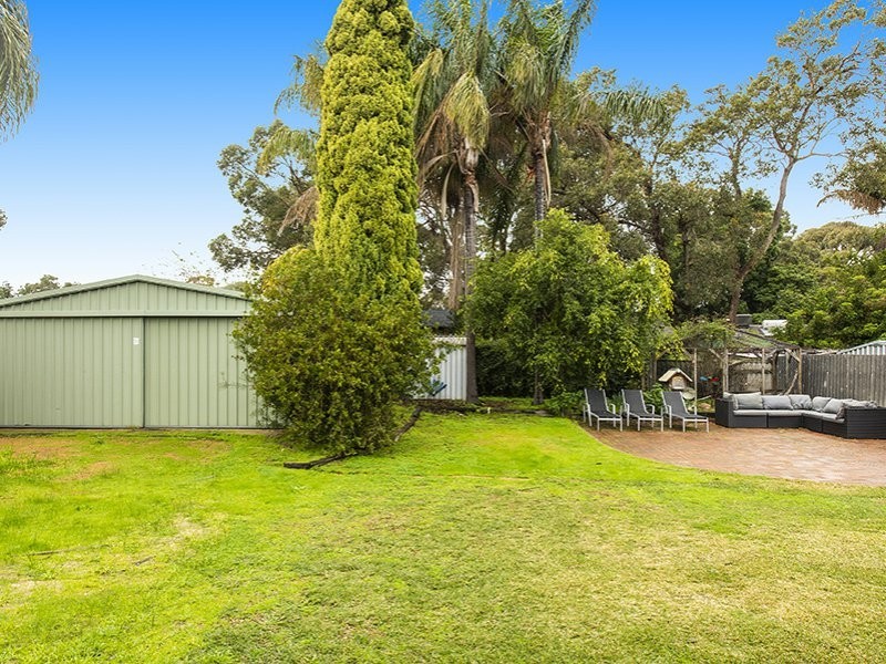 309 Lesmurdie Road, Lesmurdie WA 6076