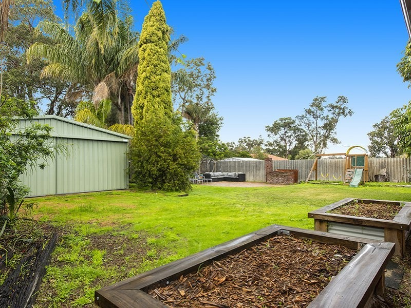 309 Lesmurdie Road, Lesmurdie WA 6076