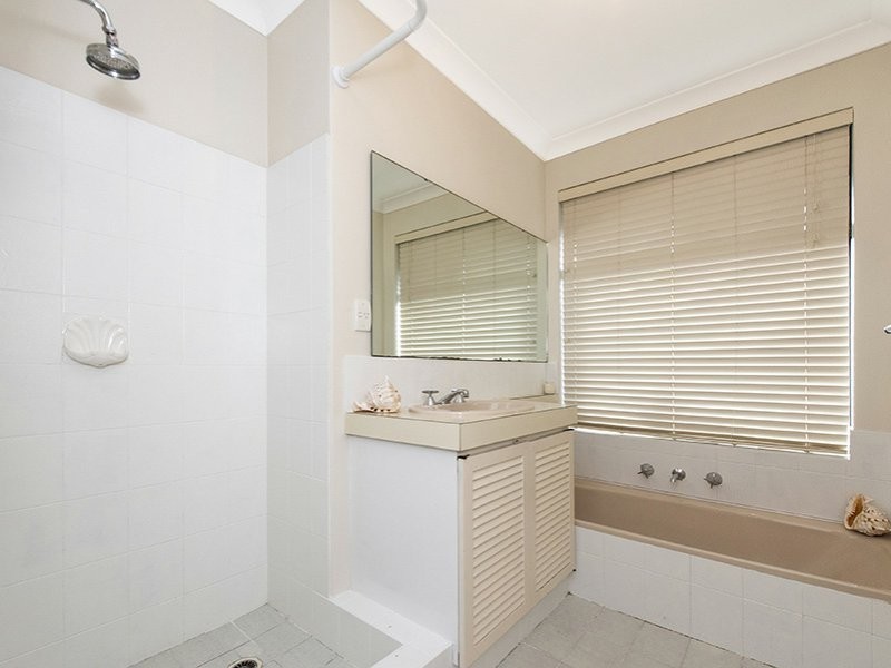 309 Lesmurdie Road, Lesmurdie WA 6076