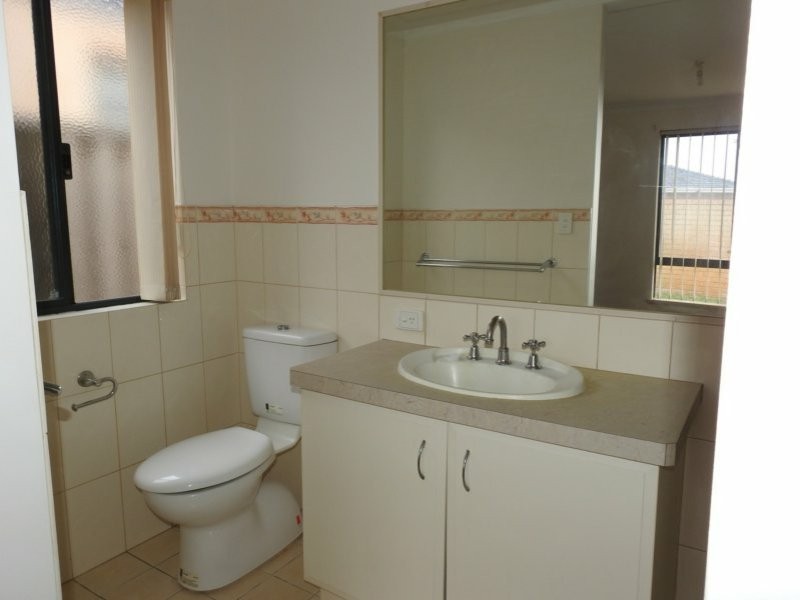 3 81 Sayer St, Midland WA 6056