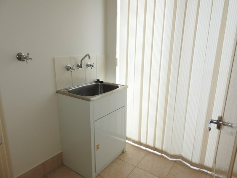 3 81 Sayer St, Midland WA 6056