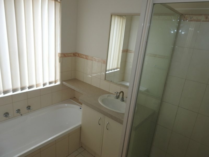 3 81 Sayer St, Midland WA 6056