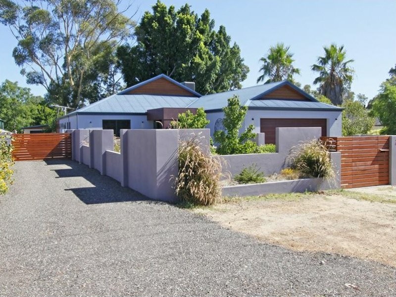 31 Urch Road, Kalamunda WA 6076