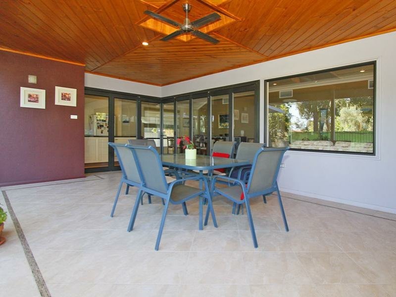 31 Urch Road, Kalamunda WA 6076