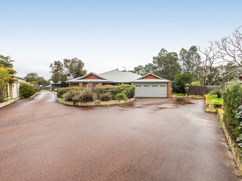16 Bittern Close, Maida Vale WA 6057