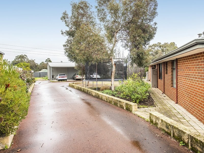 16 Bittern Close, Maida Vale WA 6057