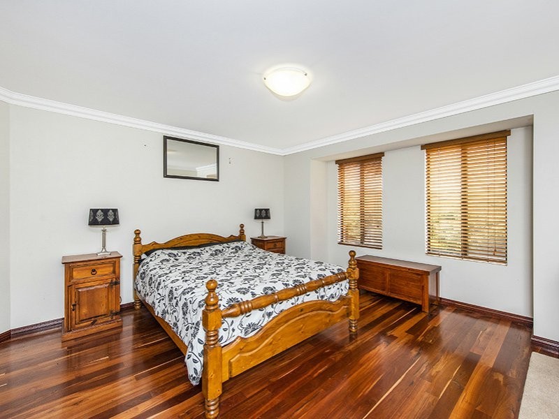 16 Bittern Close, Maida Vale WA 6057