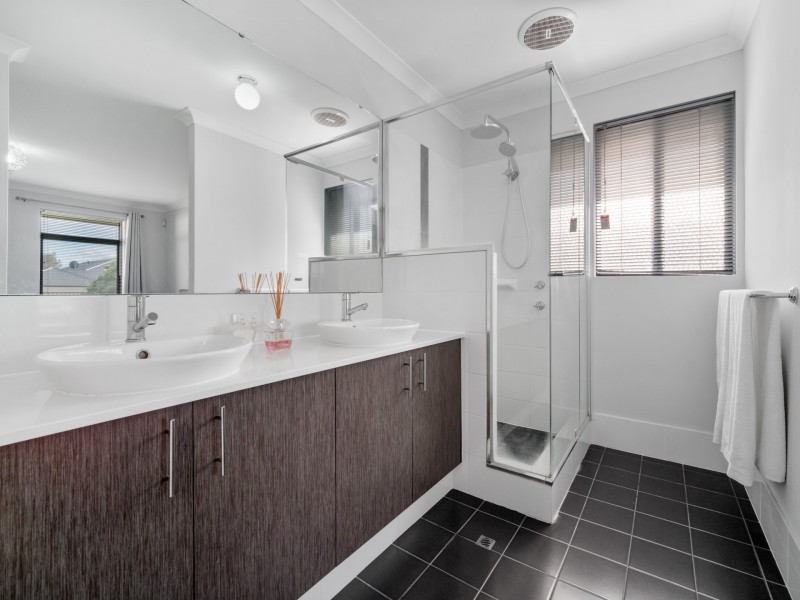 10 Olney Court, High Wycombe WA 6057