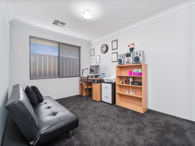 10 Olney Court, High Wycombe WA 6057