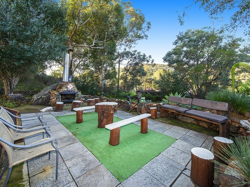 4 Michael Crescent, Boya WA 6056