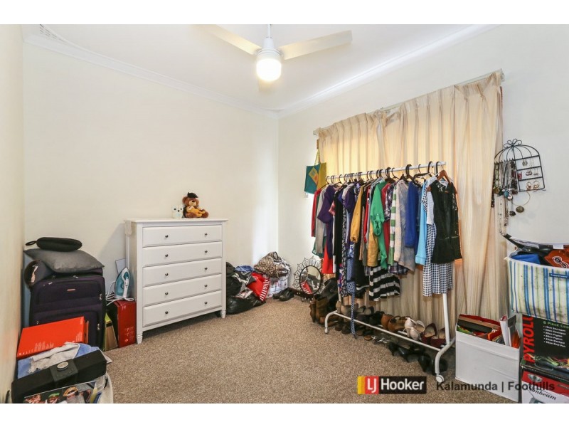 17 Kalbarri Street, Lesmurdie WA 6076