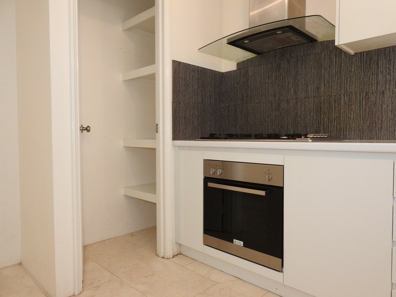 4 33 Hamersley Street, Midland WA 6056