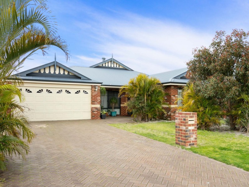 60 Larwood Crescent, High Wycombe WA 6057