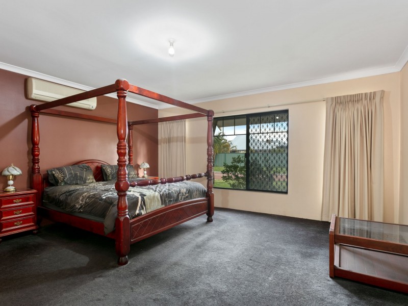 60 Larwood Crescent, High Wycombe WA 6057