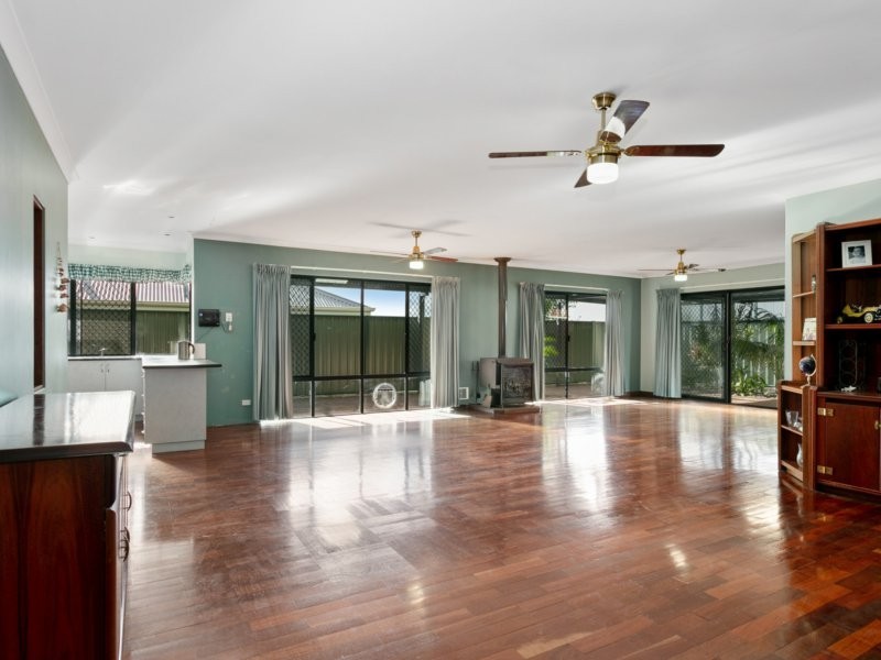 60 Larwood Crescent, High Wycombe WA 6057