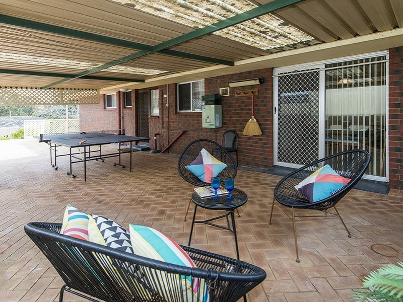 1 Springdale Road, Kalamunda WA 6076