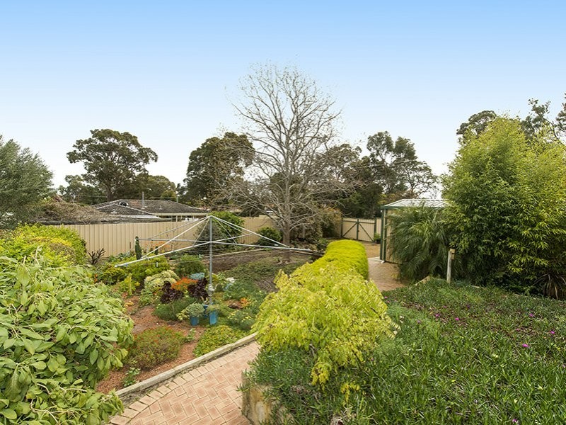 1 Springdale Road, Kalamunda WA 6076