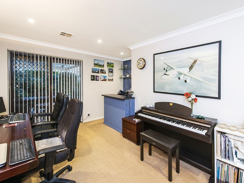 27 Kadina Road, Gooseberry Hill WA 6076