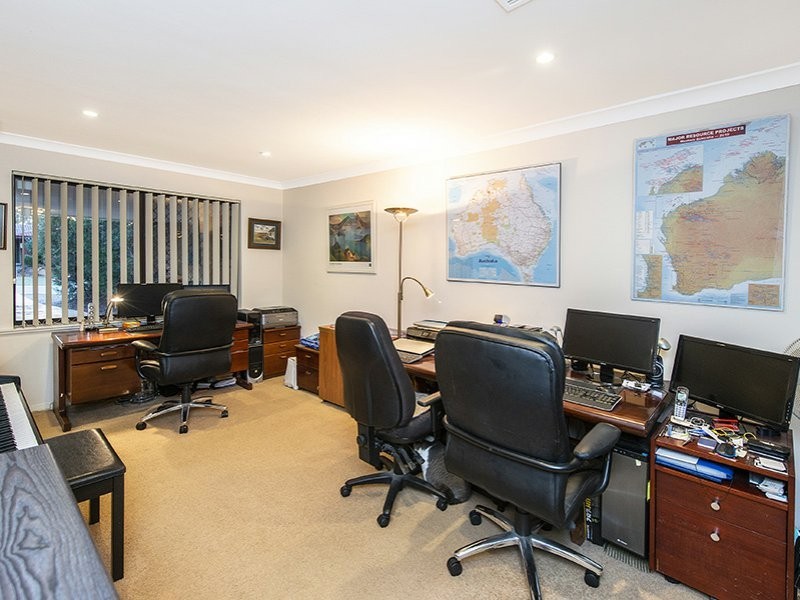 27 Kadina Road, Gooseberry Hill WA 6076