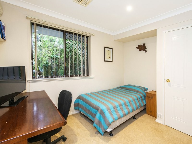 27 Kadina Road, Gooseberry Hill WA 6076