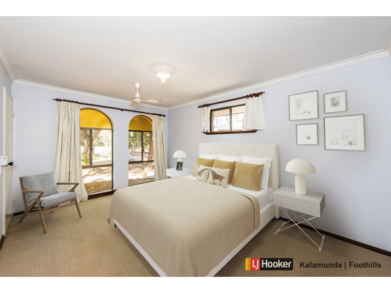 7 Valiant Close, Lesmurdie WA 6076